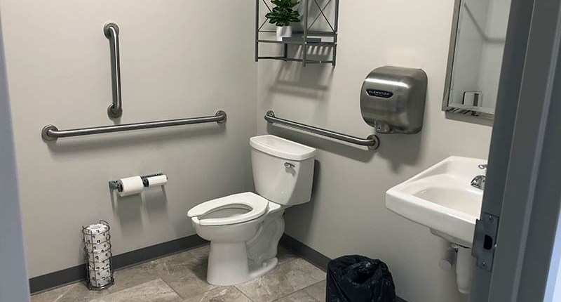 Facility Driver’s Lounge, Bathroom